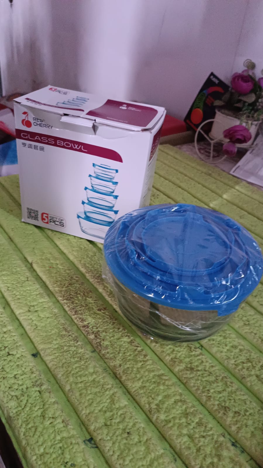 Modern Glass Bowl Set Mixing / Storage Bowls with Lids (5 Pcs Set) Modern Glass Bowl Set Mixing / Storage Bowls with Lids (5 Pcs Set)